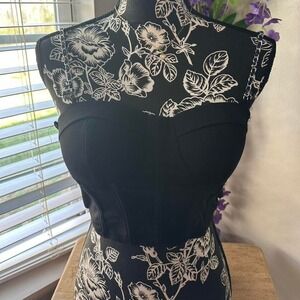 Black Corset Crop Top Chain